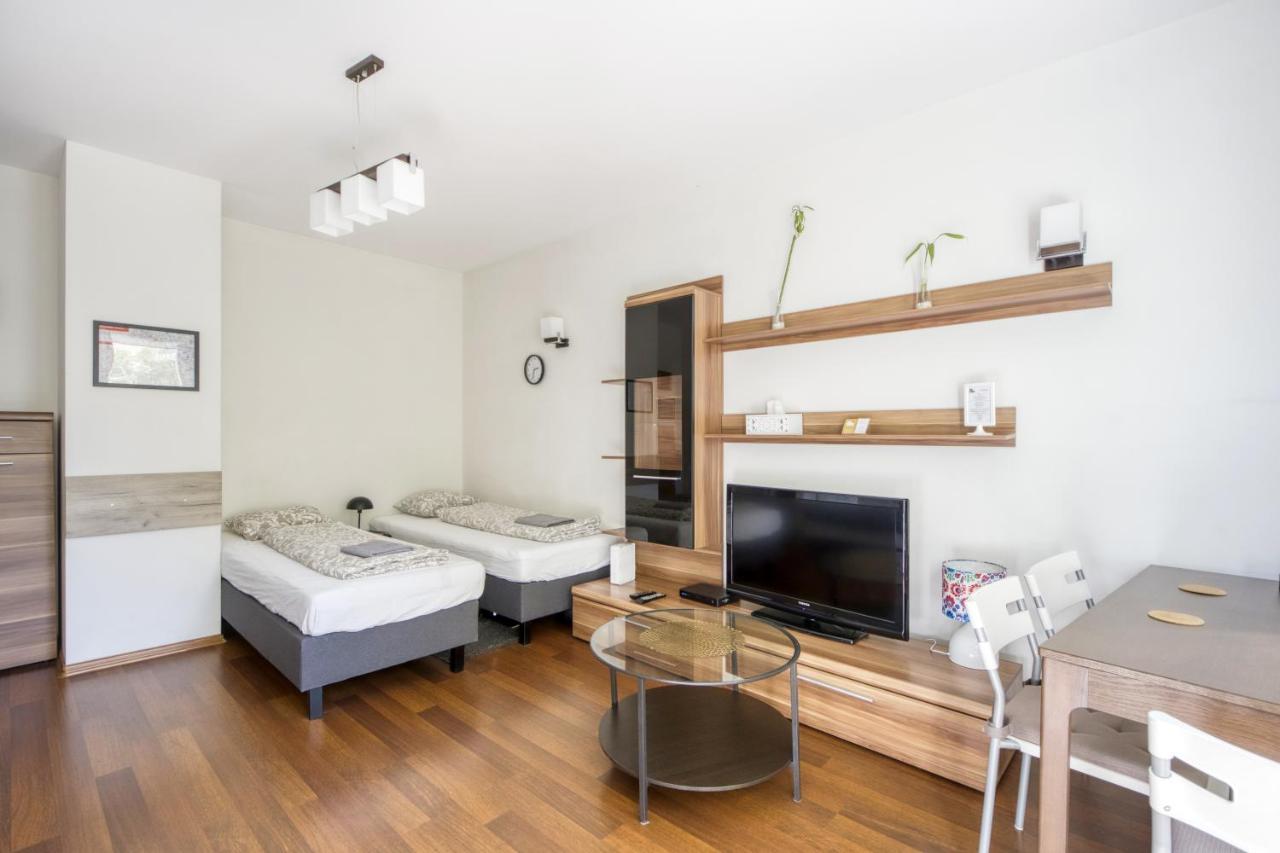 Labo Apartment Towarowa Kercelak Varsovie Extérieur photo
